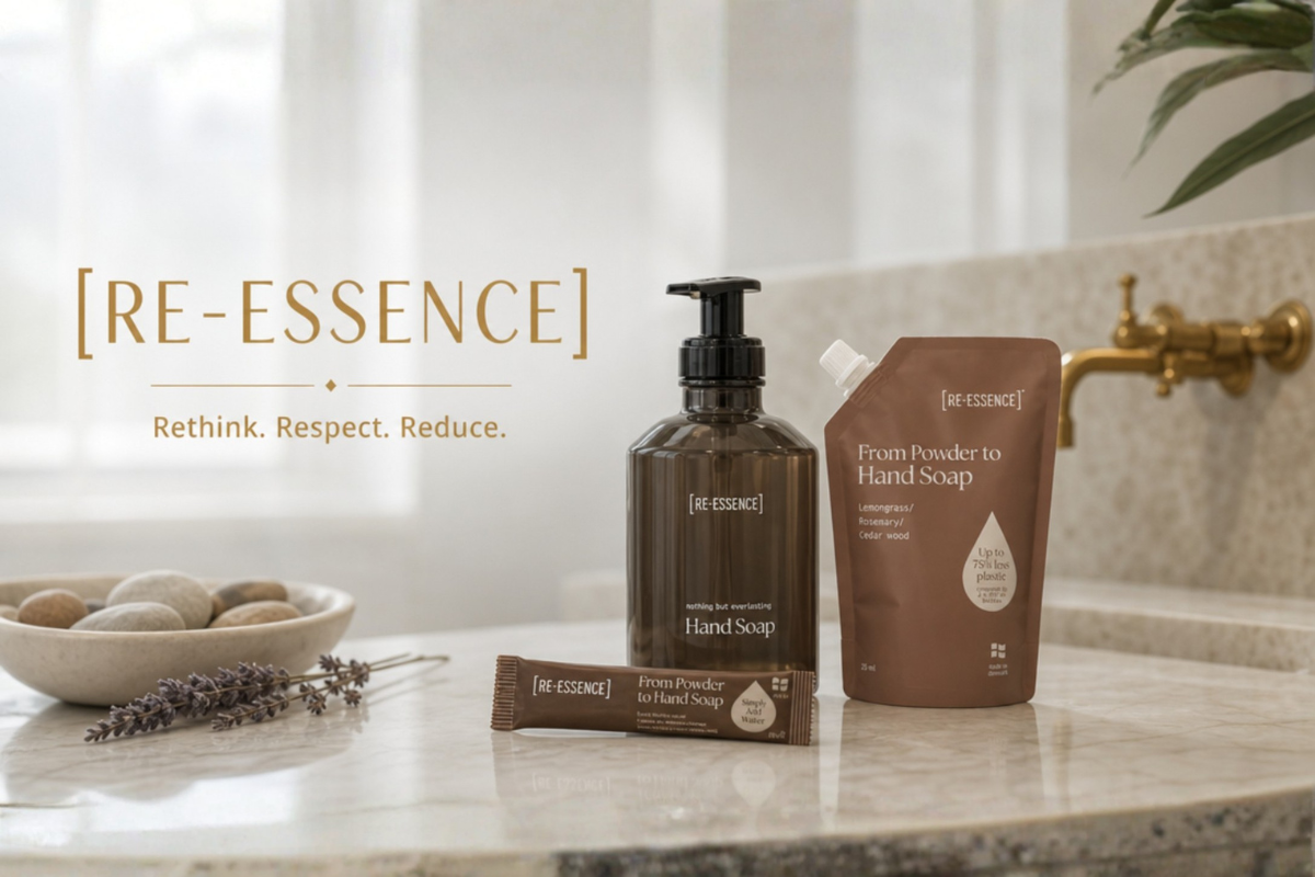 [RE-ESSENCE] ravfarvede glasflasker og pulver refills hos Helseservice.