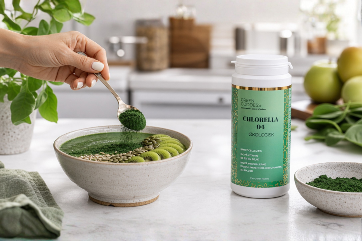 Green Goddess Chlorella 04 �KO 200g d�se med brudt cellev�g rig p� klorofyl og jern.