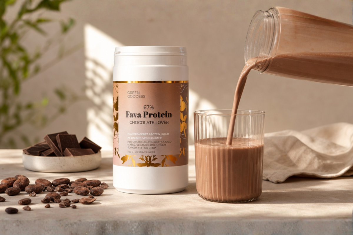 Green Goddess Chocolate Lover Fava Protein 400g vegansk proteinpulver fra danske b�lgfrugter med chokoladesmag pr�senteret p� shoppen.