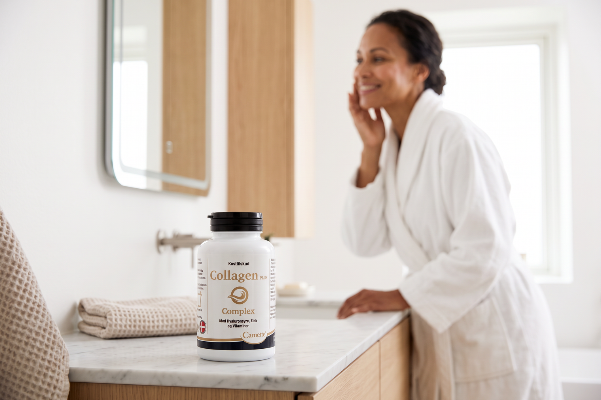 Camette Collagen PLUS Complex 120 kapsler. Hvid d�se med brunt og sort logo og tekst, der fremh�ver hyaluronsyre og vitaminer.