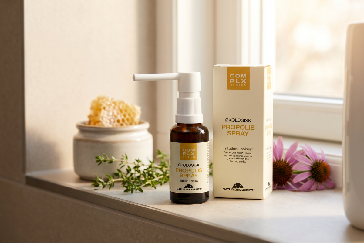 Natur-Drogeriet �kologisk Propolis Spray 30 ml flaske og �ske