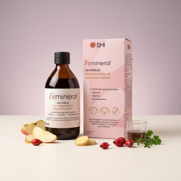 SHI Femineral 200 ml med �ske, m�leb�ger, �ble, ingef�r og hyben