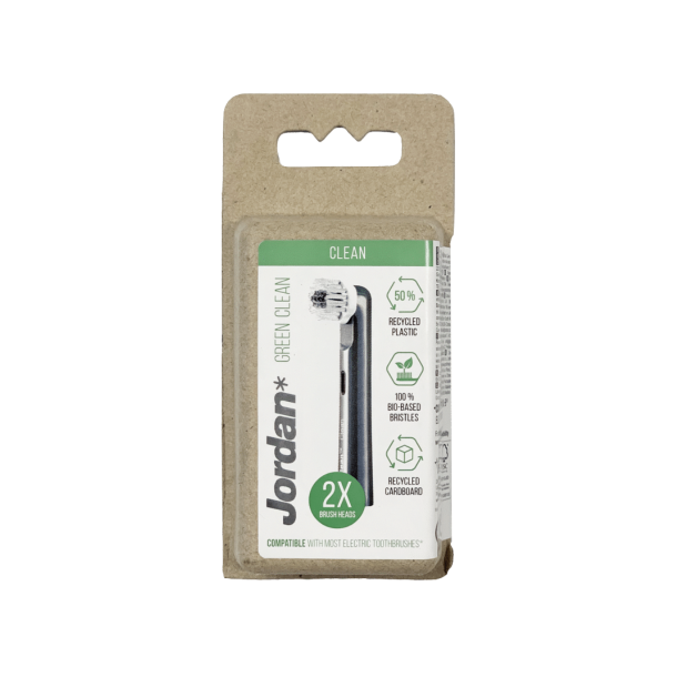 Pakke med 2 stk. Jordan Green Clean b�rstehoveder til el-tandb�rste, gr�n emballage af genbrugspap.