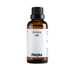 En klassisk m�rkebrun apoteker-glasflaske fra Allergica. Etiketten er stilren og hvid med navnet Arnica D6. Flasken indeholder 50 ml dr�ber og har en praktisk, indbygget dr�bet�ller i toppen.