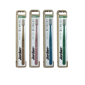Jordan Tandbrste Green Clean Medium ass. farver 1 stk.
