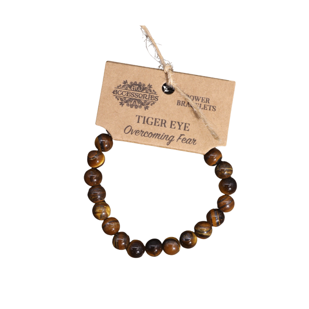 Detaljeret close-up af Tiger�je-krystalperlerne p� armb�ndet. Billedet fokuserer p� de unikke striber og farvespil (chatoyancy) i de 8mm store natursten, der danner en bue uden m�rket p�.