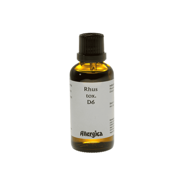 En klassisk m�rkebrun apoteker-glasflaske fra Allergica med en ren hvid etiket. Flasken indeholder 50 ml Rhus tox. D6 dr�ber og er udstyret med en praktisk, indbygget dr�bet�ller.