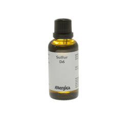 Allergica Sulfur D6 50 ml flaske med hvidt m�rkat og lysebl� detaljer. Dansk h�ndpotenseret hom�opati (svovl).