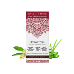 Tints of Nature Henna Cream Chocolate 70 ml. Hvid emballage med et chokoladebrunt mandala-m�nster, flankeret af frisk aloe vera og kamilleblomster.